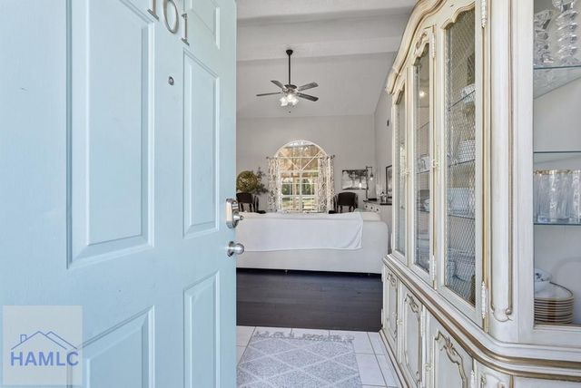 101 Laurens Lane, Savannah, GA 31419