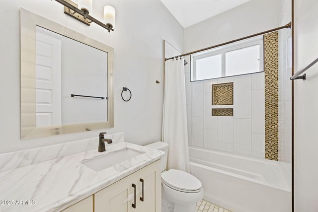 4145 E CAMPBELL Avenue, Phoenix, AZ 85018