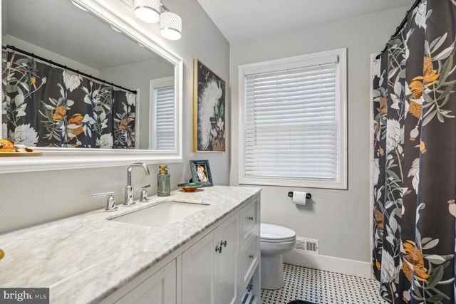 2502 DUXBURY PL, Alexandria, VA 22308