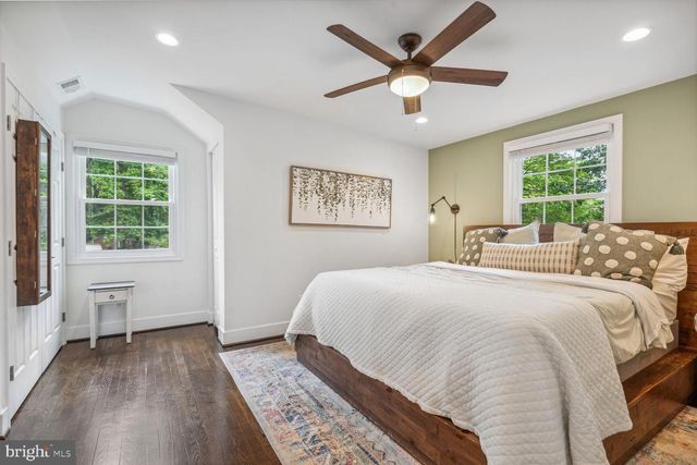 2502 DUXBURY PL, Alexandria, VA 22308