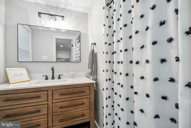 2502 DUXBURY PL, Alexandria, VA 22308