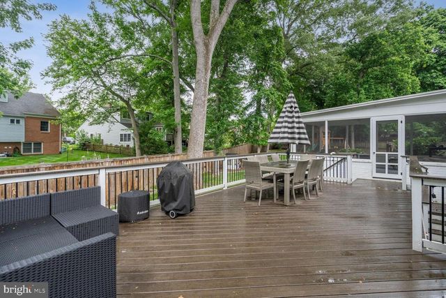 2502 DUXBURY PL, Alexandria, VA 22308