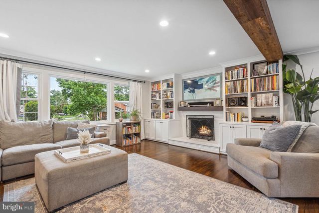 2502 DUXBURY PL, Alexandria, VA 22308