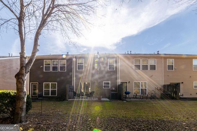 2002 Lakeshore Overlook Circle NW, Kennesaw, GA 30152