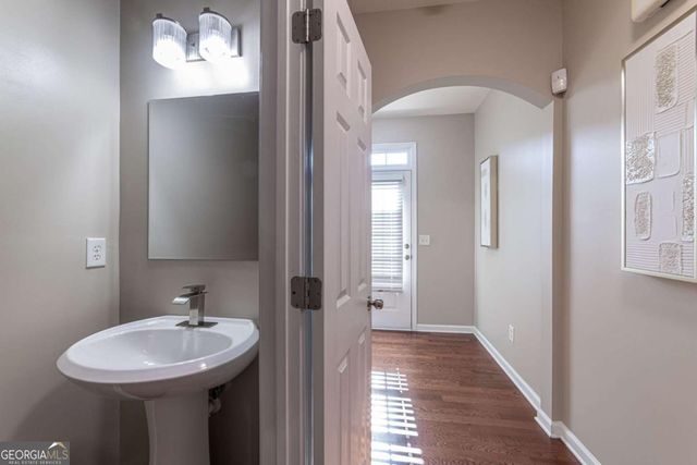 2002 Lakeshore Overlook Circle NW, Kennesaw, GA 30152