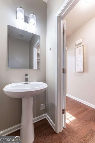 2002 Lakeshore Overlook Circle NW, Kennesaw, GA 30152