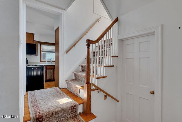 7 Tudor Road, Albany, NY 12203
