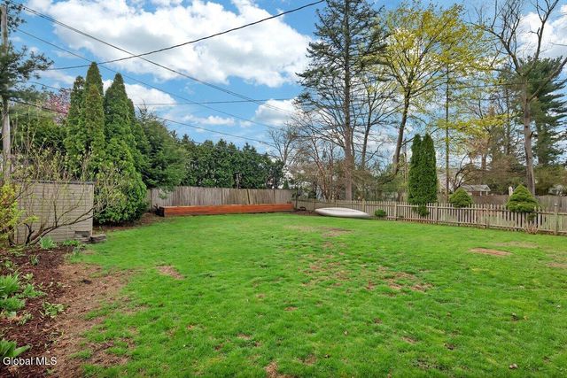 7 Tudor Road, Albany, NY 12203