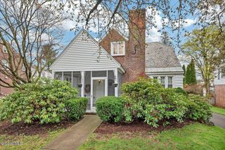 7 Tudor Road, Albany, NY 12203