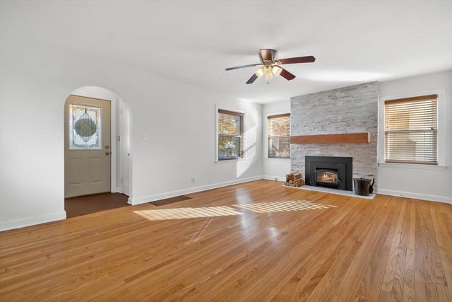 5506 35th AVENUE, Kenosha, WI 53144