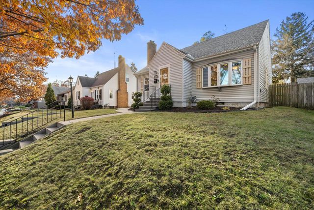 5506 35th AVENUE, Kenosha, WI 53144