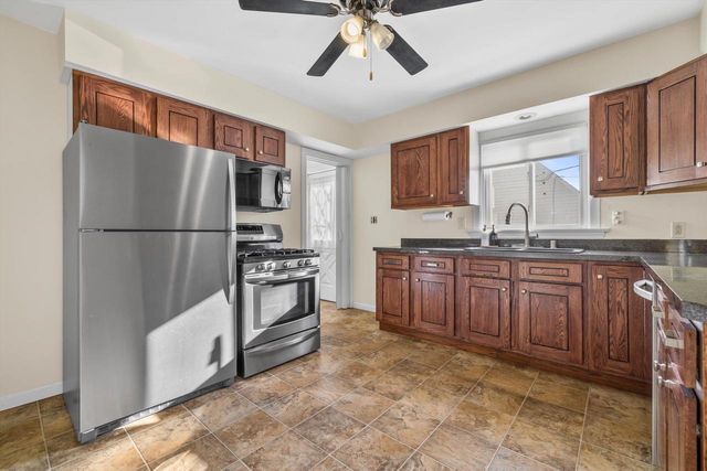 5506 35th AVENUE, Kenosha, WI 53144