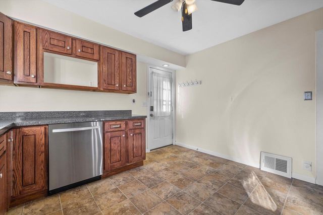 5506 35th AVENUE, Kenosha, WI 53144