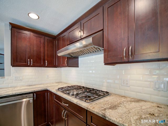 197 Maple Avenue, North Haven, CT 06473