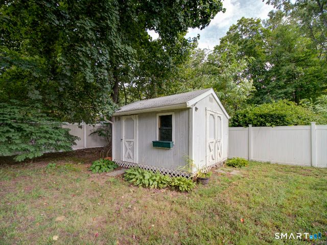 197 Maple Avenue, North Haven, CT 06473