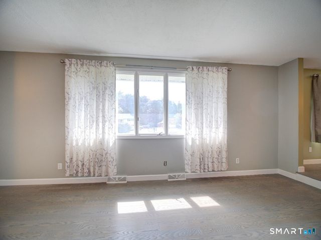 197 Maple Avenue, North Haven, CT 06473