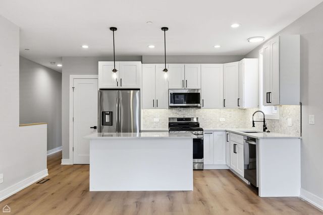 2718 budd Street, River Grove, IL 60171