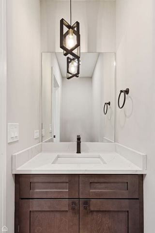 2718 budd Street, River Grove, IL 60171