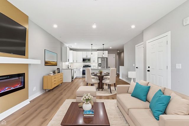 2718 budd Street, River Grove, IL 60171