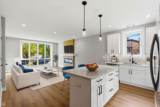 2718 budd Street, River Grove, IL 60171