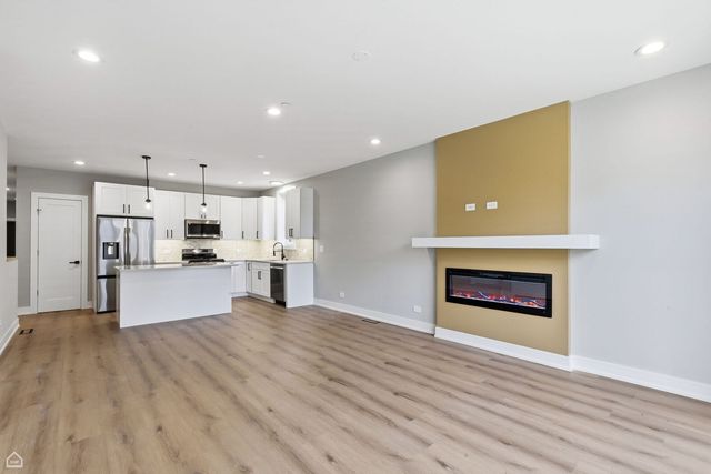 2718 budd Street, River Grove, IL 60171