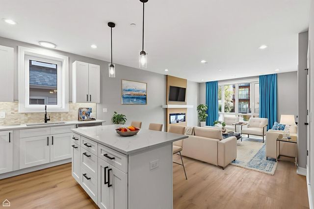 2718 budd Street, River Grove, IL 60171