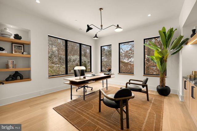 6916 CARMICHAEL AVE, Bethesda, MD 20817