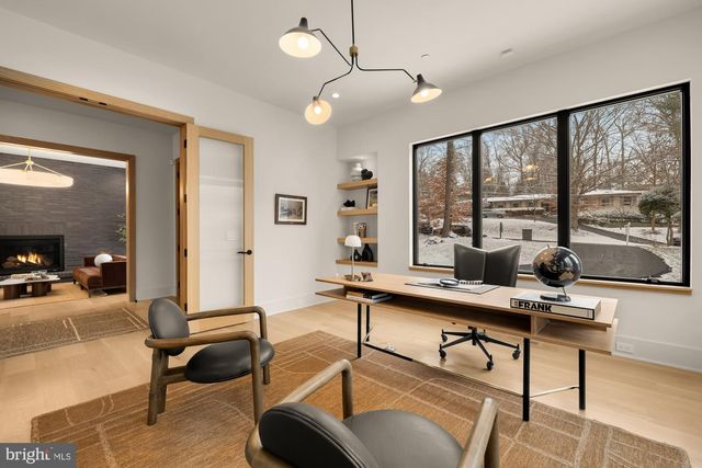 6916 CARMICHAEL AVE, Bethesda, MD 20817