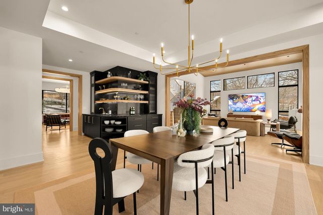 6916 CARMICHAEL AVE, Bethesda, MD 20817