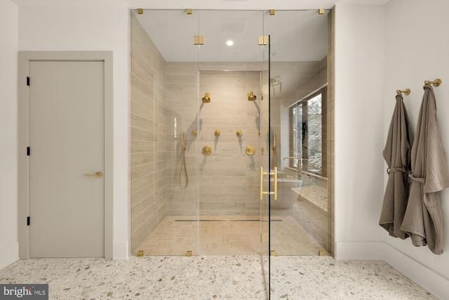 6916 CARMICHAEL AVE, Bethesda, MD 20817