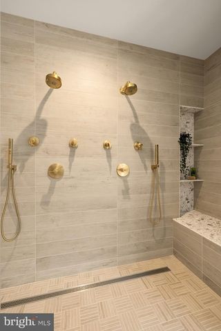 6916 CARMICHAEL AVE, Bethesda, MD 20817