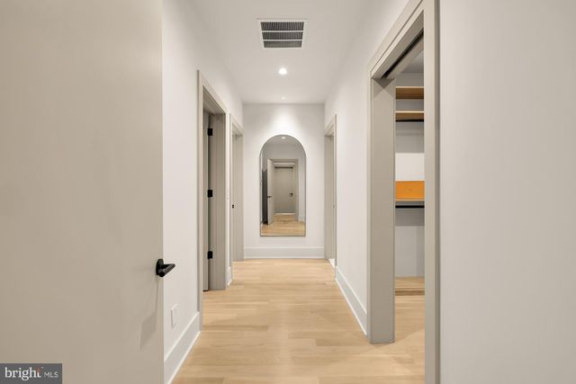 6916 CARMICHAEL AVE, Bethesda, MD 20817