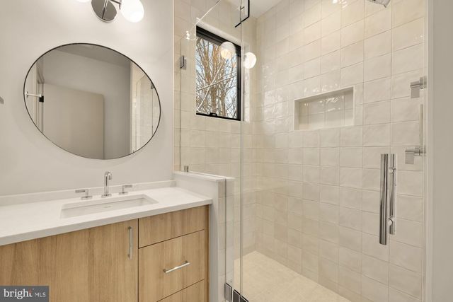 6916 CARMICHAEL AVE, Bethesda, MD 20817