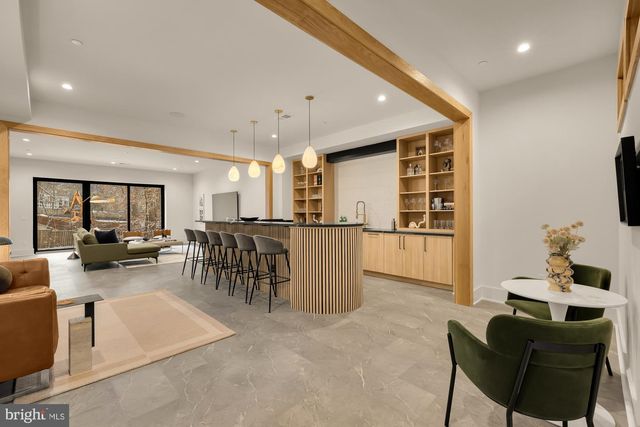 6916 CARMICHAEL AVE, Bethesda, MD 20817