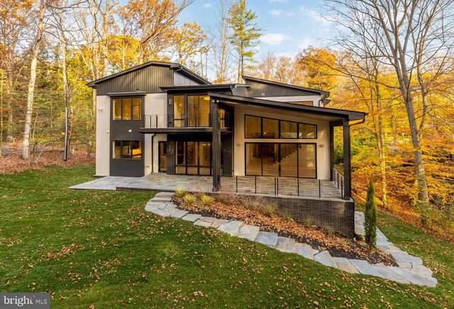 6916 CARMICHAEL AVE, Bethesda, MD 20817