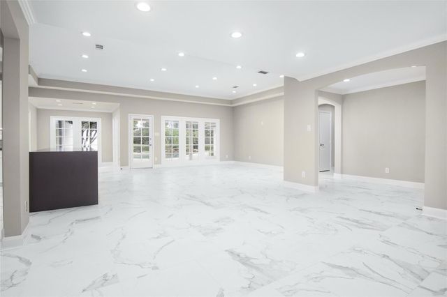 10710 Russett Drive, Houston, TX 77042