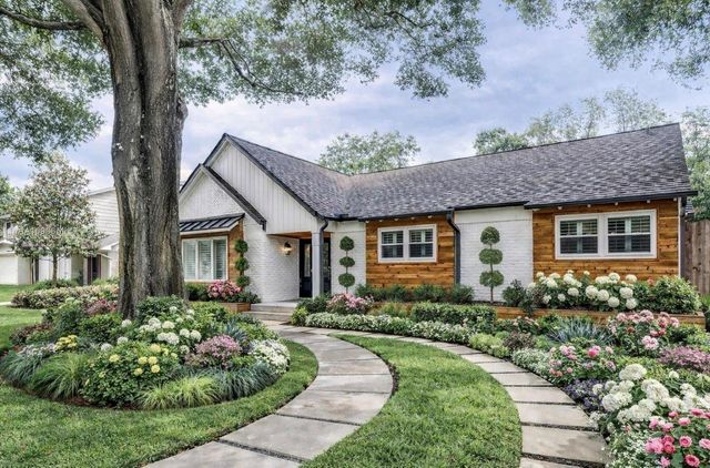 10710 Russett Drive, Houston, TX 77042