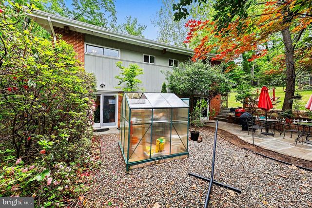 6306 BEACHWAY DR, Falls Church, VA 22044