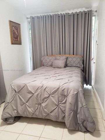 2539 S Bayshore Drive 229CR, Coconut Grove, FL 33133