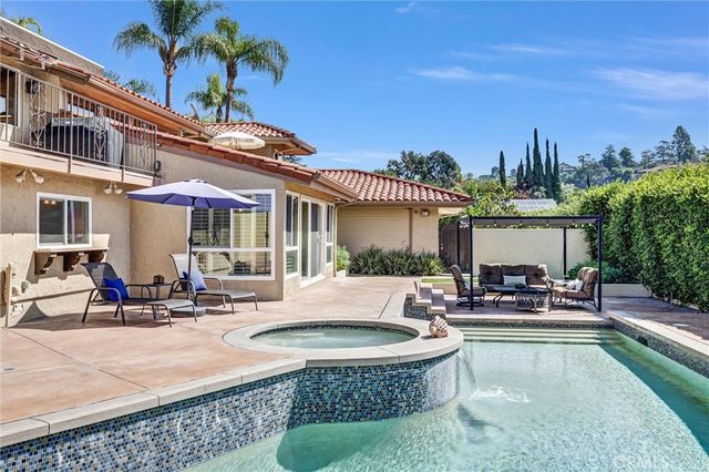 18958 Fowler Avenue, North Tustin, CA 92705