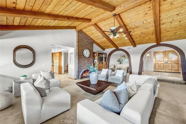 18958 Fowler Avenue, North Tustin, CA 92705