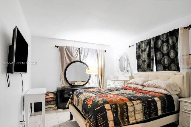4020 NW 31st Terrace 1-5, Lauderdale Lakes, FL 33309