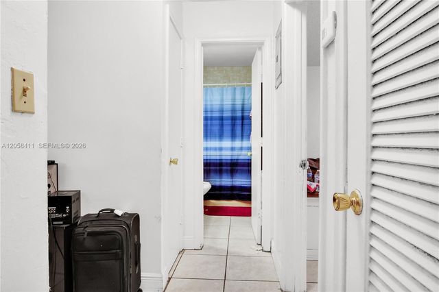 4020 NW 31st Terrace 1-5, Lauderdale Lakes, FL 33309