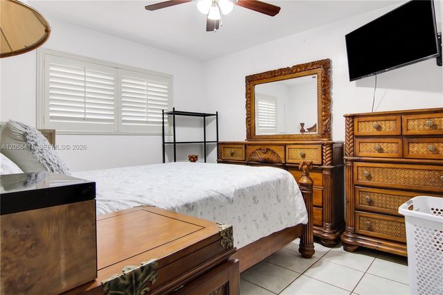 4020 NW 31st Terrace 1-5, Lauderdale Lakes, FL 33309
