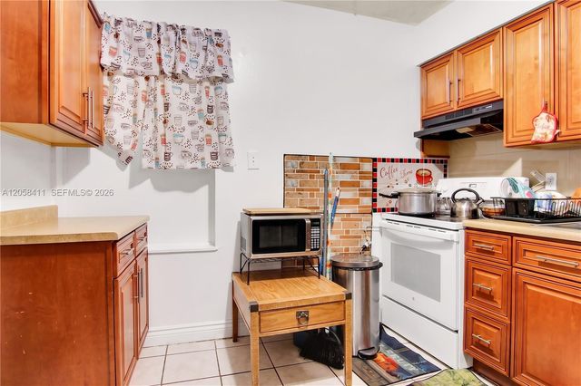 4020 NW 31st Terrace 1-5, Lauderdale Lakes, FL 33309