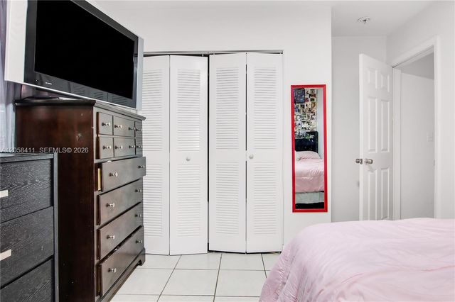 4020 NW 31st Terrace 1-5, Lauderdale Lakes, FL 33309