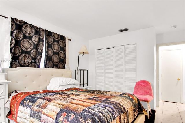 4020 NW 31st Terrace 1-5, Lauderdale Lakes, FL 33309