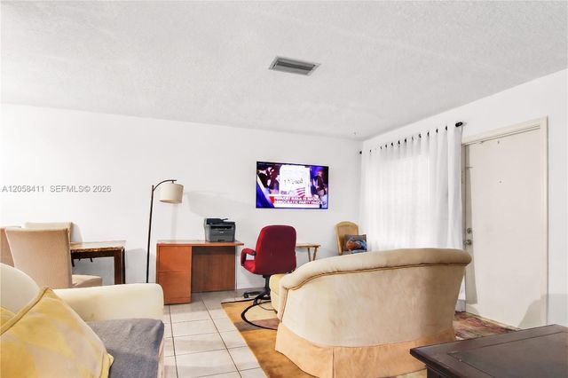 4020 NW 31st Terrace 1-5, Lauderdale Lakes, FL 33309