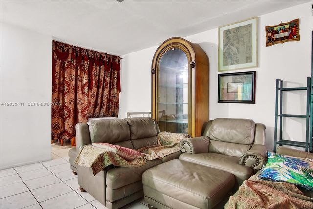 4020 NW 31st Terrace 1-5, Lauderdale Lakes, FL 33309