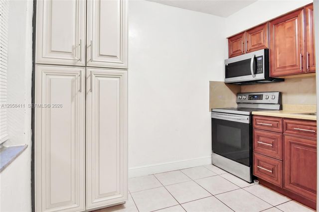 4020 NW 31st Terrace 1-5, Lauderdale Lakes, FL 33309